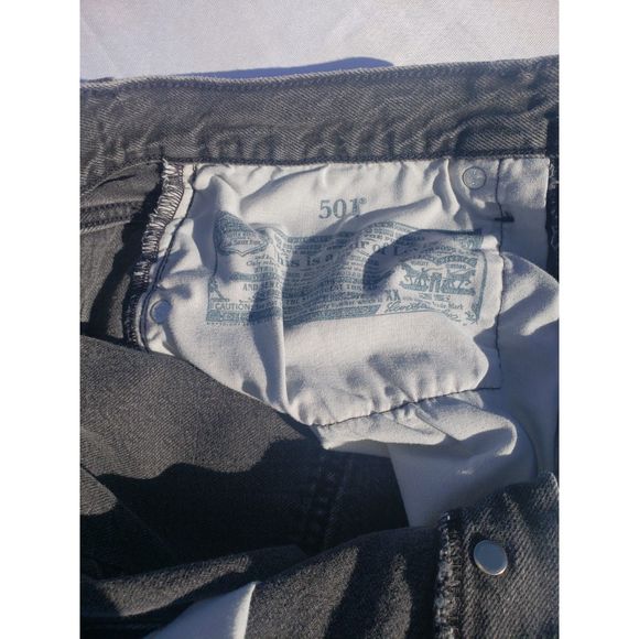 Iconic Levi's 501 Shorts - Frayed Hem, Washed Black - Effortless Cool! W30 - Picture 5 of 8